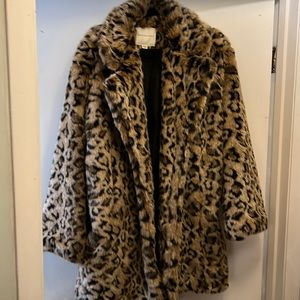 Leopard print faux fur coat.  American Eagle.  Midweight.  Very comfortable.